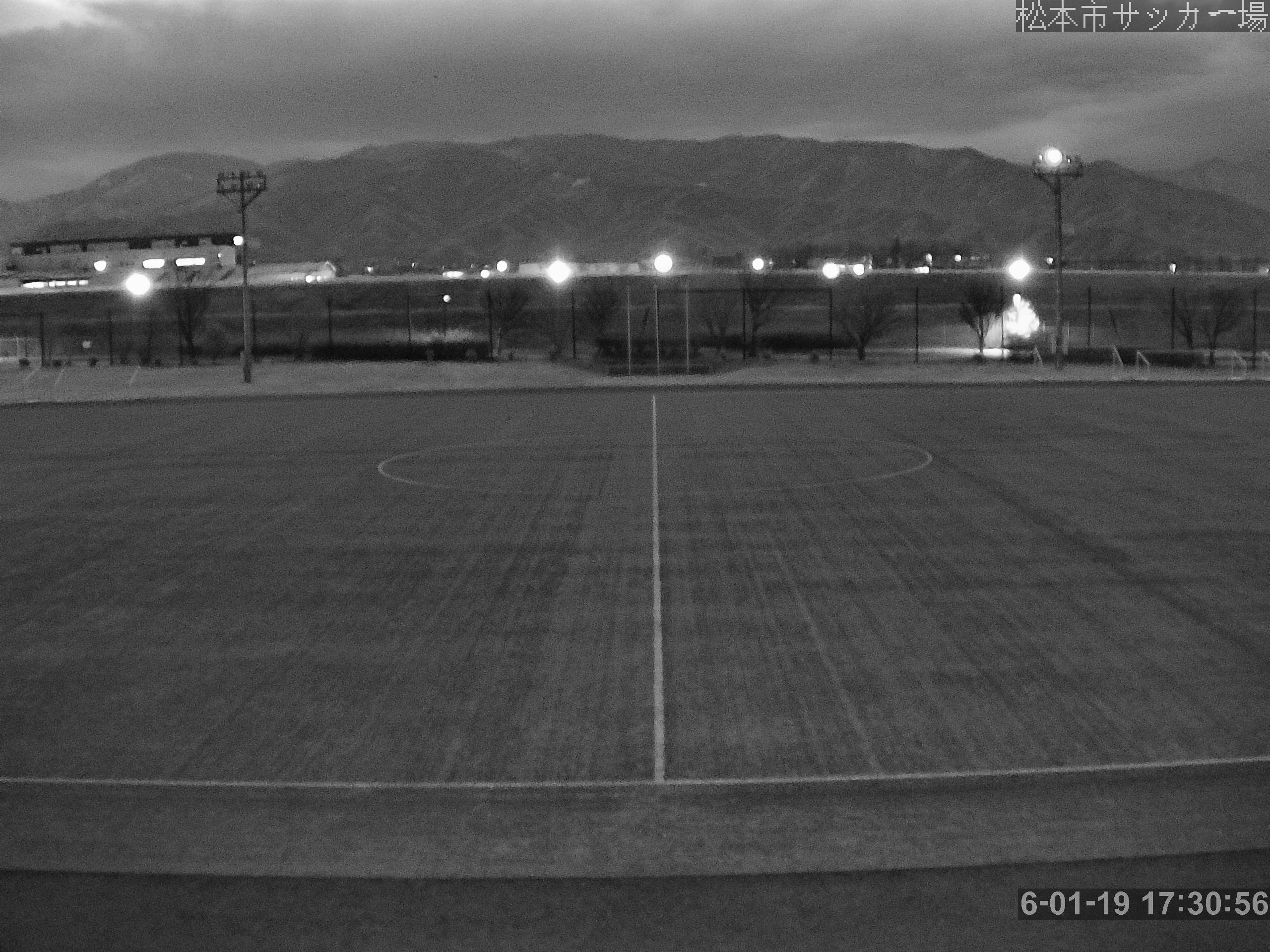 松本市サッカー場の映像