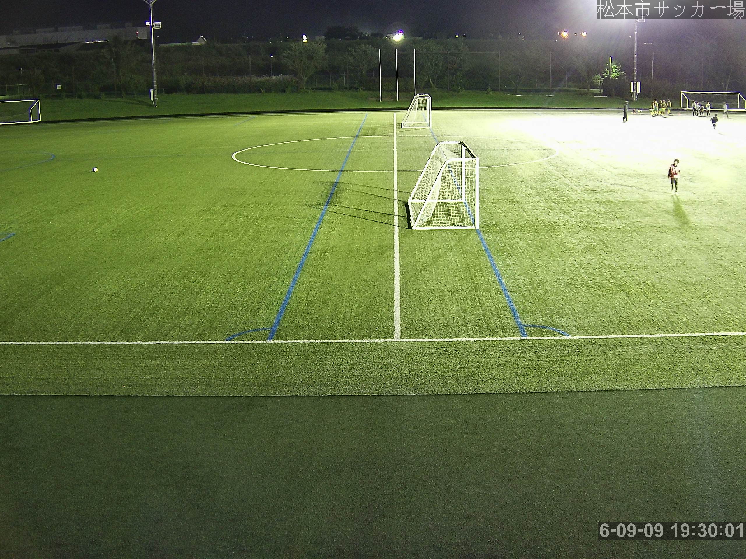 松本市サッカー場の映像