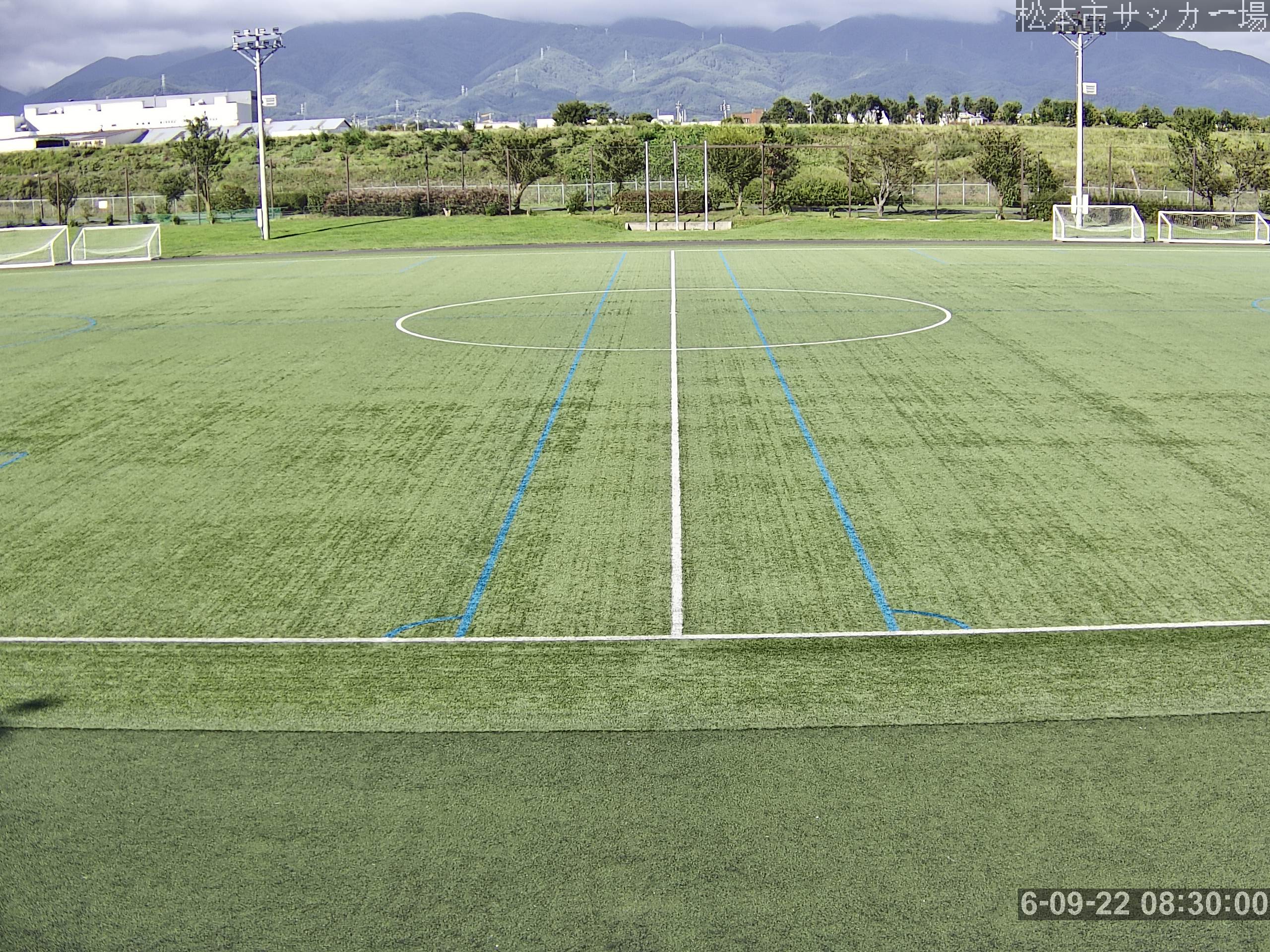 松本市サッカー場の映像